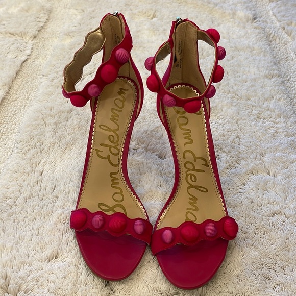 Sam Edelman Shoes - Slightly worn Sam Edelman Size 9 Addison Style. 4.5” heel.